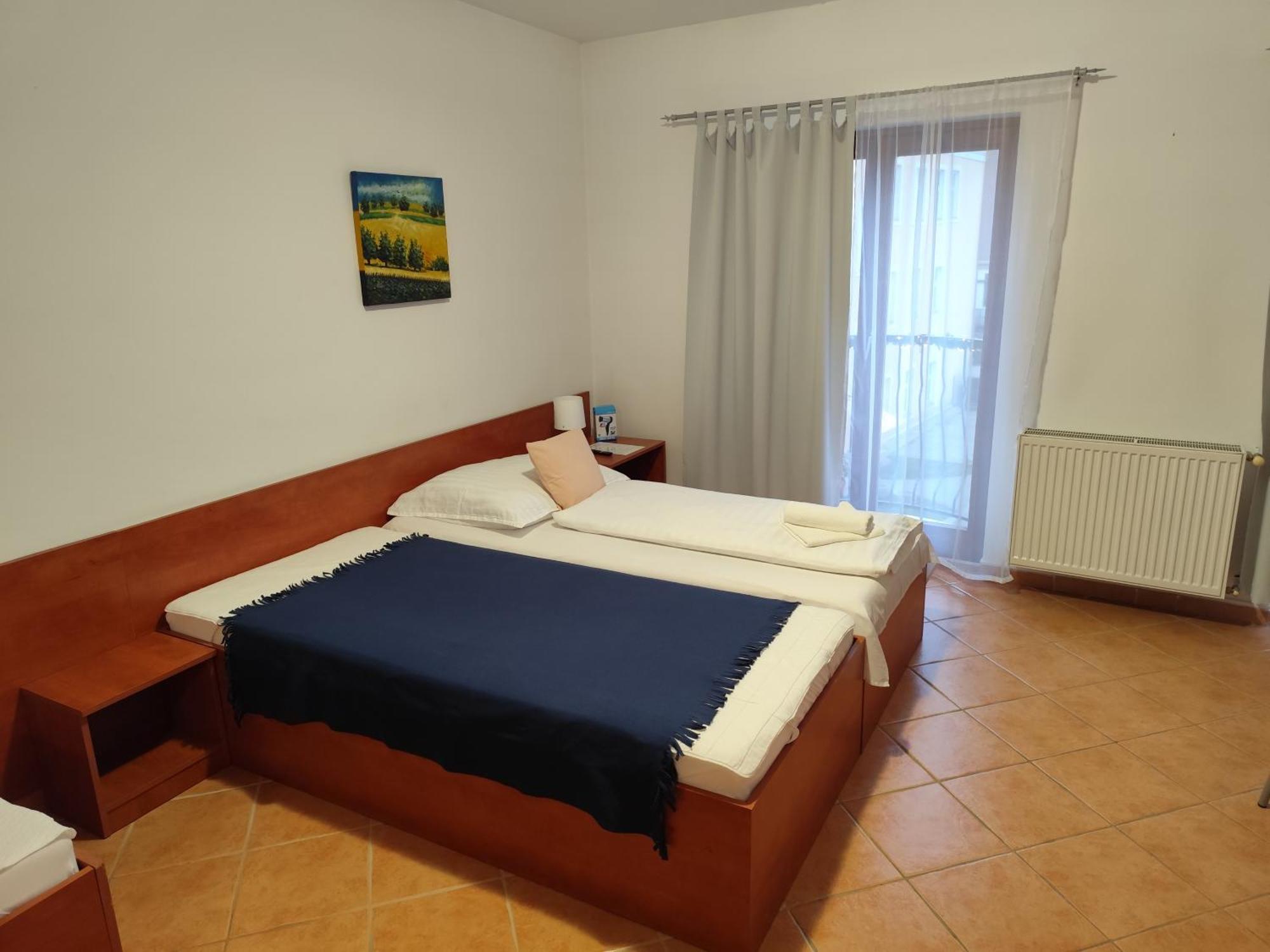 Szent Kristof Apartmanhotel Zalaegerszeg Exterior photo